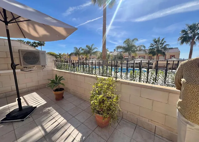 Apartamento Con Piscina